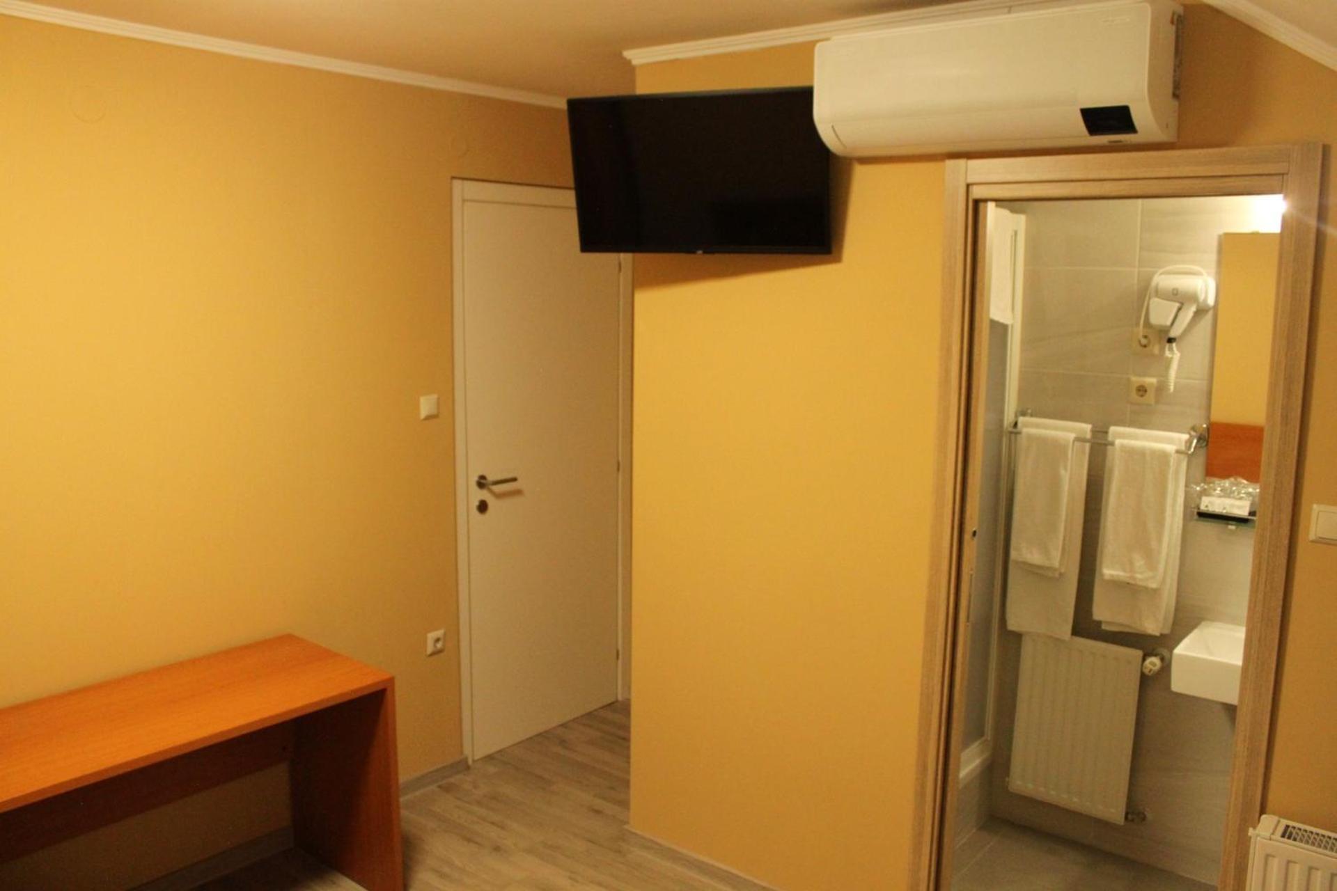 Guesthouse Rezekov Podrum Jastrebarsko Εξωτερικό φωτογραφία