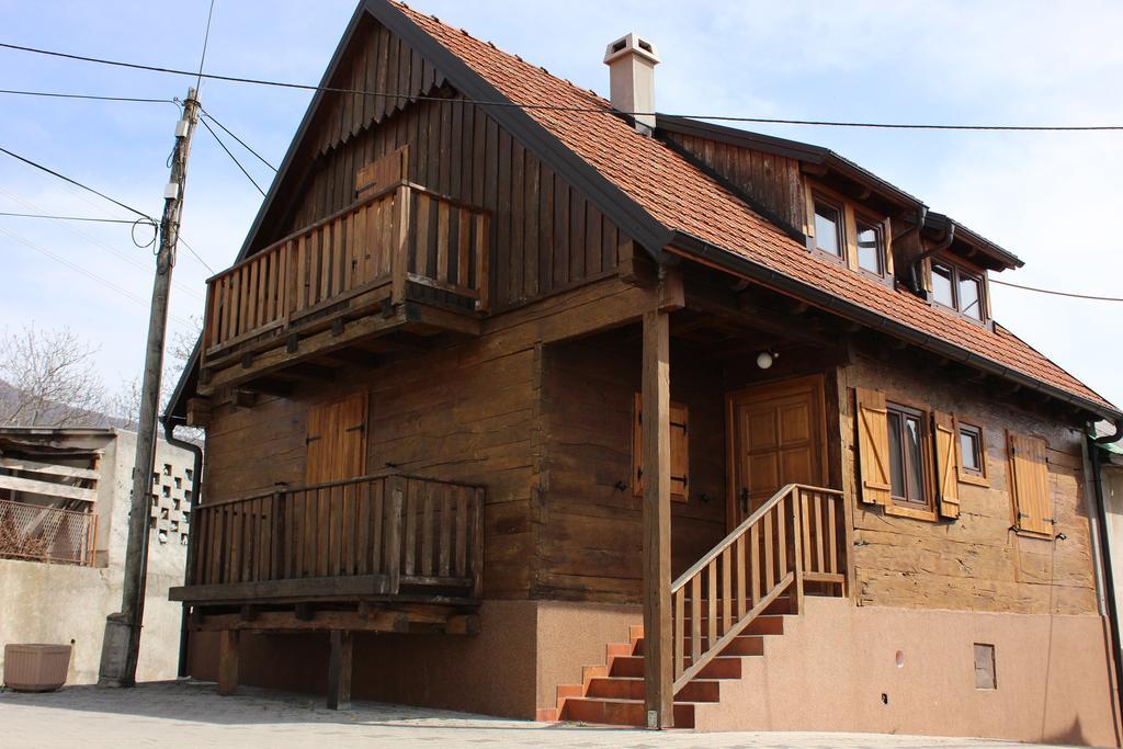 Guesthouse Rezekov Podrum Jastrebarsko Εξωτερικό φωτογραφία
